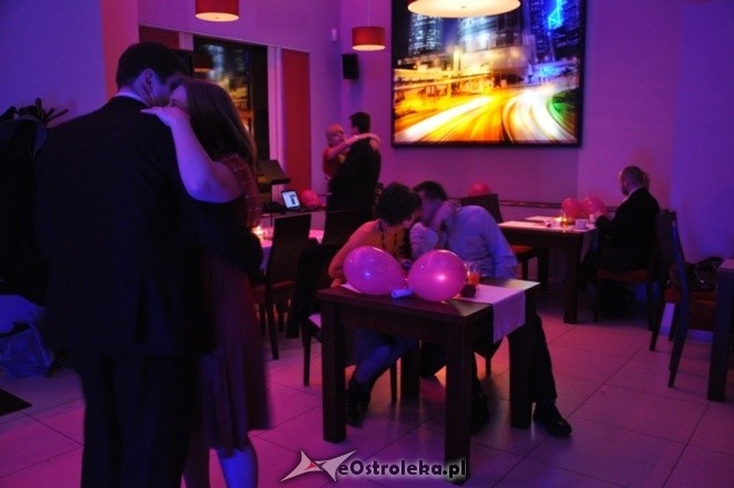 Walentynki z Odnową w Duchu Świętym w Klubie Wizja [15.II.2012] - zdjęcie #18 - eOstroleka.pl