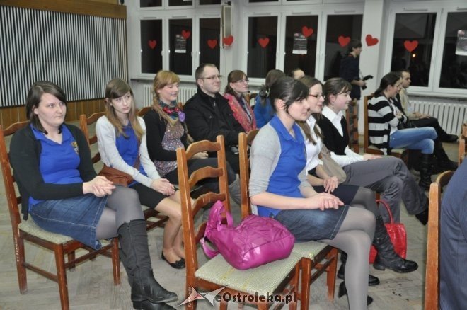 Debata Walentynkowa: „Pragnąć czy pożądać? Wszyscy chcą kochać - czyli porozmawiajmy o związkach”  [17,II,2012] - zdjęcie #23 - eOstroleka.pl