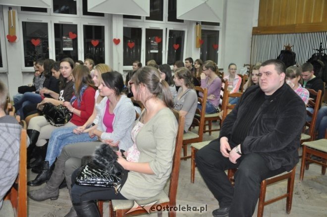 Debata Walentynkowa: „Pragnąć czy pożądać? Wszyscy chcą kochać - czyli porozmawiajmy o związkach”  [17,II,2012] - zdjęcie #25 - eOstroleka.pl