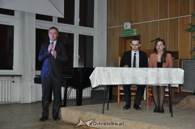 Debata Walentynkowa: „Pragnąć czy pożądać? Wszyscy chcą kochać - czyli porozmawiajmy o związkach”  [17,II,2012] - zdjęcie #28 - eOstroleka.pl