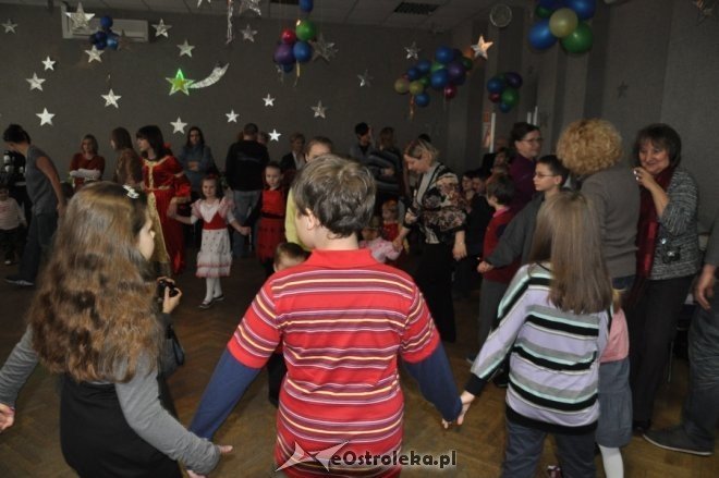 Choinka osiedla Dzieci Polskich [21.II.2012] - zdjęcie #32 - eOstroleka.pl