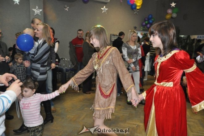Choinka osiedla Dzieci Polskich [21.II.2012] - zdjęcie #29 - eOstroleka.pl