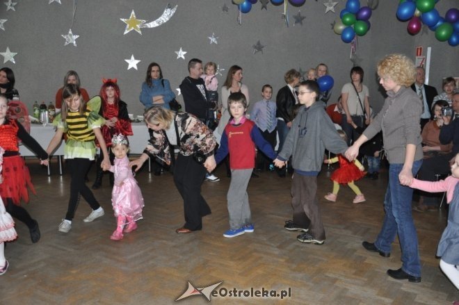 Choinka osiedla Dzieci Polskich [21.II.2012] - zdjęcie #25 - eOstroleka.pl