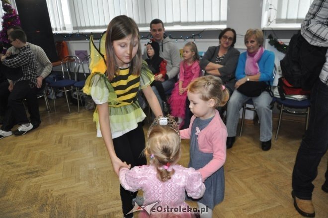 Choinka osiedla Dzieci Polskich [21.II.2012] - zdjęcie #17 - eOstroleka.pl