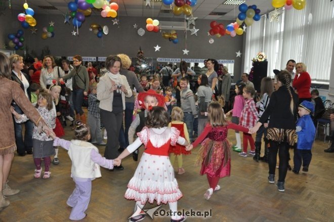 Choinka osiedla Dzieci Polskich [21.II.2012] - zdjęcie #3 - eOstroleka.pl