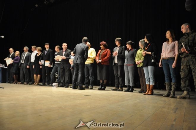 I Ostrołęcka Gala Wolontariatu: Liderzy odebrali prezenty dla wolontariuszy [21.II.2012] - zdjęcie #17 - eOstroleka.pl