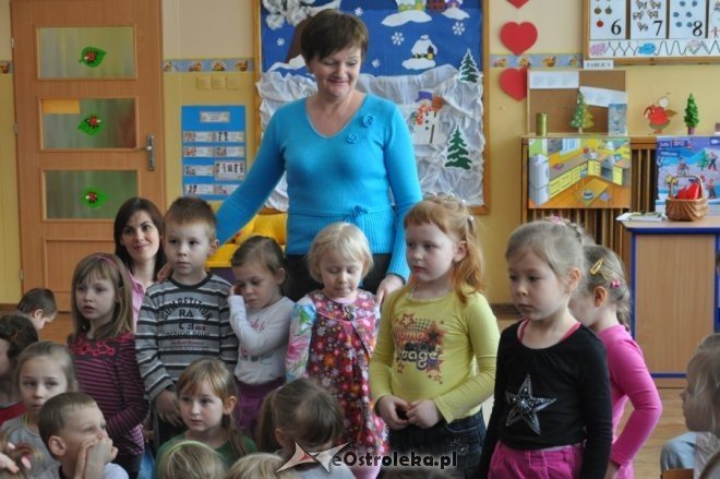 Zbiórka Makulatury w Przedszkolu Miejkim nr 7 [22.II.2012] - zdjęcie #29 - eOstroleka.pl