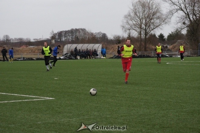 Narew Ostrołęka - MKS Przasnysz 5-4 [25.02.2011] - zdjęcie #19 - eOstroleka.pl