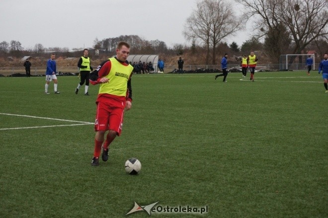 Narew Ostrołęka - MKS Przasnysz 5-4 [25.02.2011] - zdjęcie #18 - eOstroleka.pl