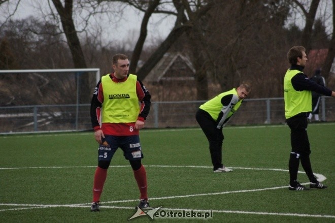 Narew Ostrołęka - MKS Przasnysz 5-4 [25.02.2011] - zdjęcie #15 - eOstroleka.pl