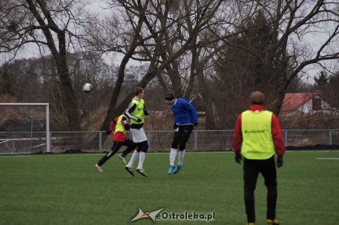 Narew Ostrołęka - MKS Przasnysz 5-4 [25.02.2011] - zdjęcie #10 - eOstroleka.pl