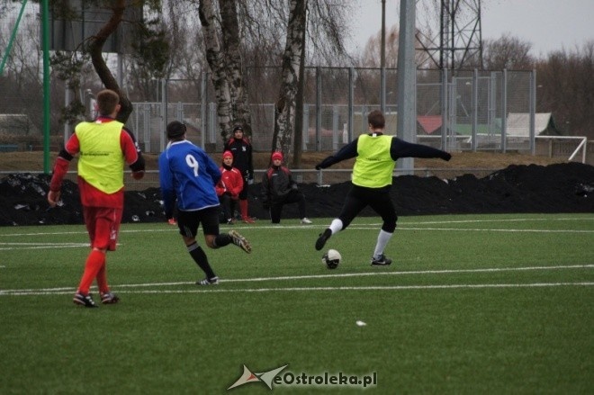 Narew Ostrołęka - MKS Przasnysz 5-4 [25.02.2011] - zdjęcie #8 - eOstroleka.pl