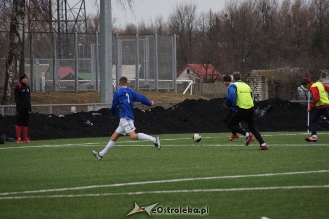 Narew Ostrołęka - MKS Przasnysz 5-4 [25.02.2011] - zdjęcie #7 - eOstroleka.pl