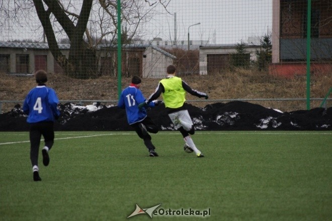 Narew Ostrołęka - MKS Przasnysz 5-4 [25.02.2011] - zdjęcie #1 - eOstroleka.pl