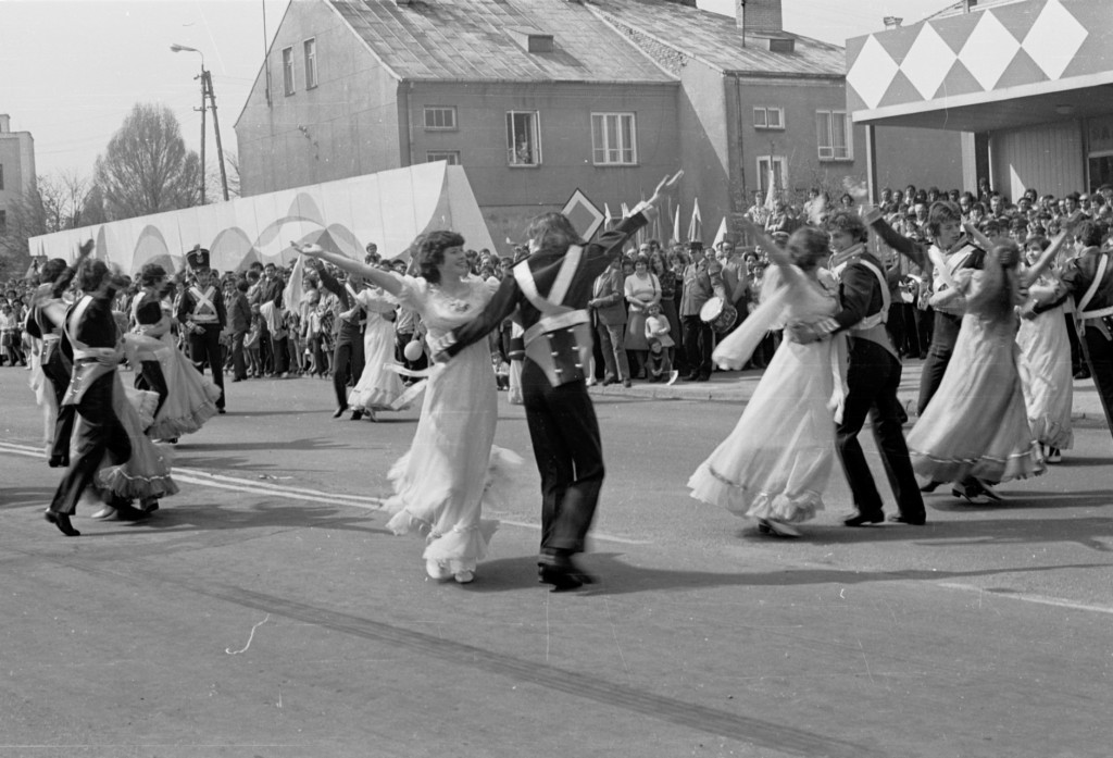 Pochody 1-majowe w Ostrołęce 1958 - 1980 - zdjęcie #119 - eOstroleka.pl