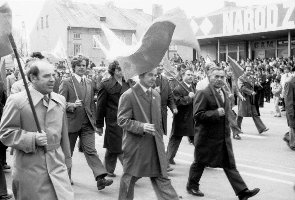 Pochody 1-majowe w Ostrołęce 1958 - 1980 - zdjęcie #105 - eOstroleka.pl