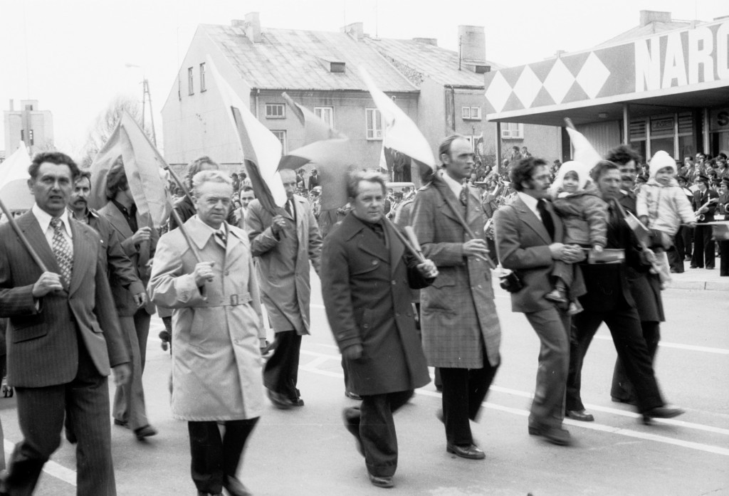 Pochody 1-majowe w Ostrołęce 1958 - 1980 - zdjęcie #102 - eOstroleka.pl