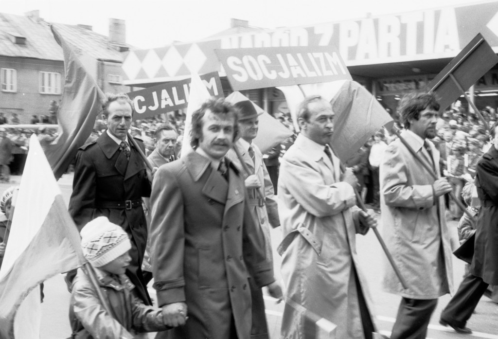 Pochody 1-majowe w Ostrołęce 1958 - 1980 - zdjęcie #98 - eOstroleka.pl
