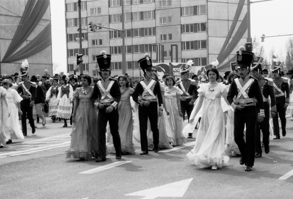 Pochody 1-majowe w Ostrołęce 1958 - 1980 - zdjęcie #73 - eOstroleka.pl