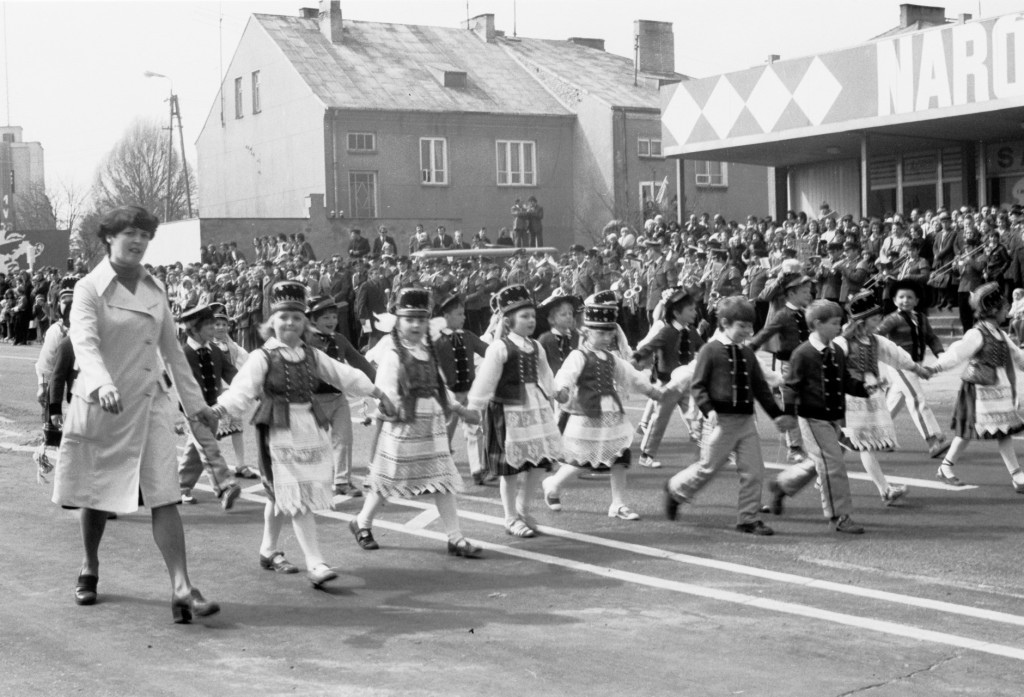 Pochody 1-majowe w Ostrołęce 1958 - 1980 - zdjęcie #66 - eOstroleka.pl