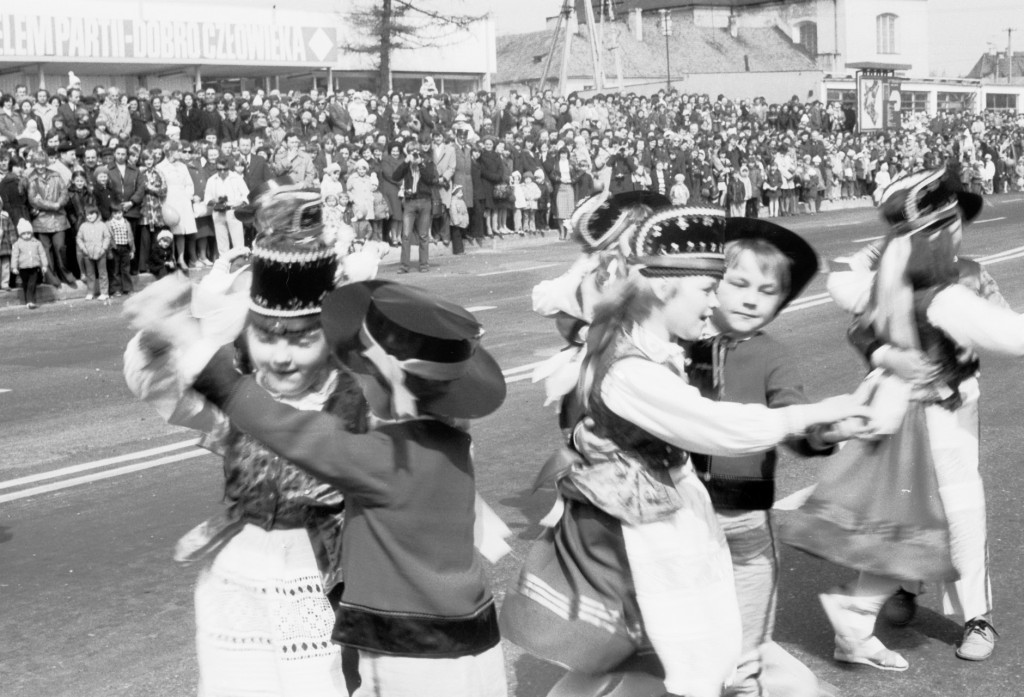 Pochody 1-majowe w Ostrołęce 1958 - 1980 - zdjęcie #64 - eOstroleka.pl