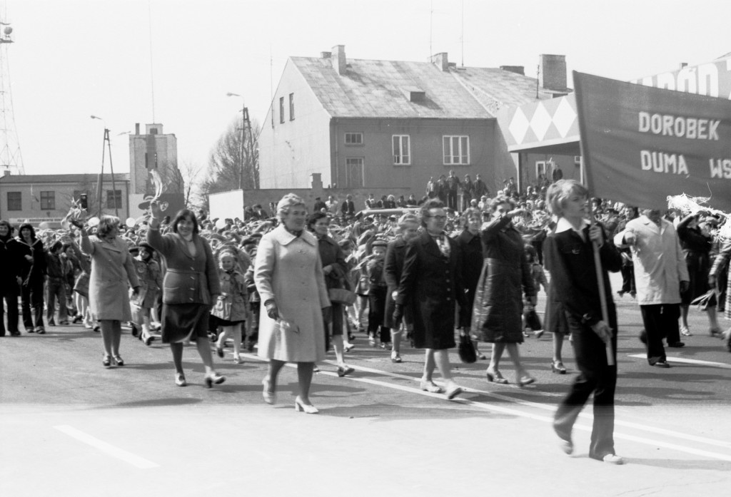 Pochody 1-majowe w Ostrołęce 1958 - 1980 - zdjęcie #59 - eOstroleka.pl