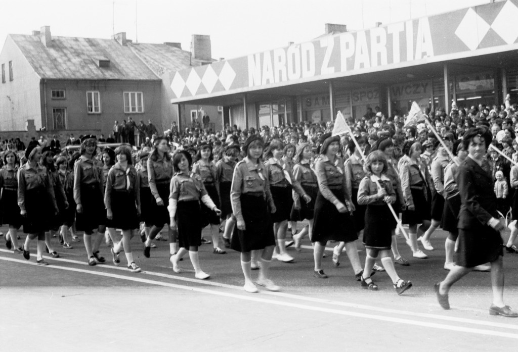 Pochody 1-majowe w Ostrołęce 1958 - 1980 - zdjęcie #57 - eOstroleka.pl