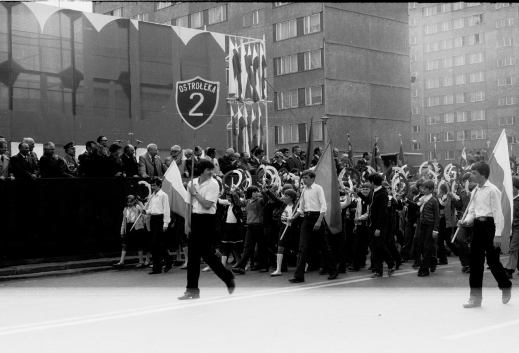 Pochody 1-majowe w Ostrołęce 1958 - 1980 - zdjęcie #34 - eOstroleka.pl