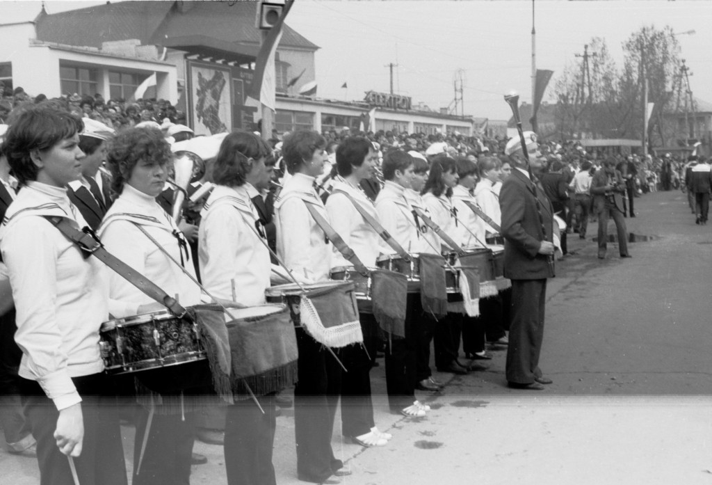 Pochody 1-majowe w Ostrołęce 1958 - 1980 - zdjęcie #22 - eOstroleka.pl