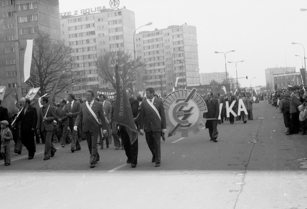Pochody 1-majowe w Ostrołęce 1958 - 1980 - zdjęcie #13 - eOstroleka.pl