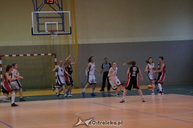 Unia Basket Ostrołęka - MKK Siedlce [25.02.2012] - zdjęcie #16 - eOstroleka.pl