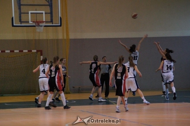Unia Basket Ostrołęka - MKK Siedlce [25.02.2012] - zdjęcie #15 - eOstroleka.pl