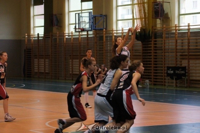 Unia Basket Ostrołęka - MKK Siedlce [25.02.2012] - zdjęcie #11 - eOstroleka.pl