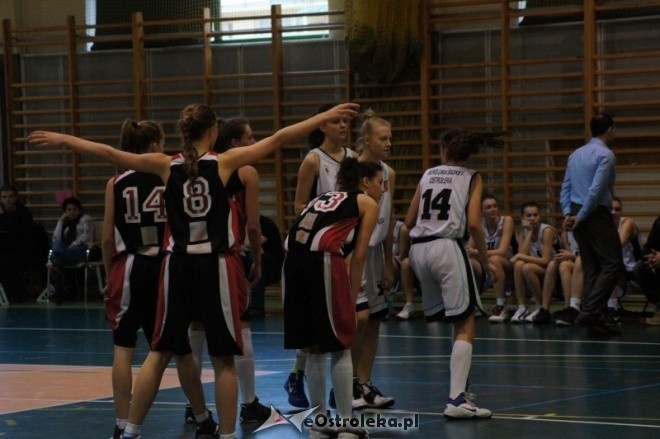 Unia Basket Ostrołęka - MKK Siedlce [25.02.2012] - zdjęcie #10 - eOstroleka.pl
