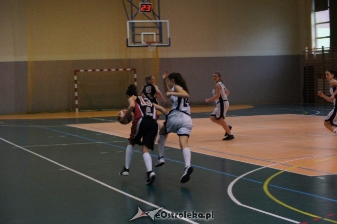 Unia Basket Ostrołęka - MKK Siedlce [25.02.2012] - zdjęcie #7 - eOstroleka.pl