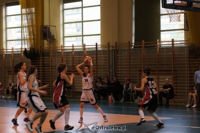 Unia Basket Ostrołęka - MKK Siedlce [25.02.2012] - zdjęcie #2 - eOstroleka.pl