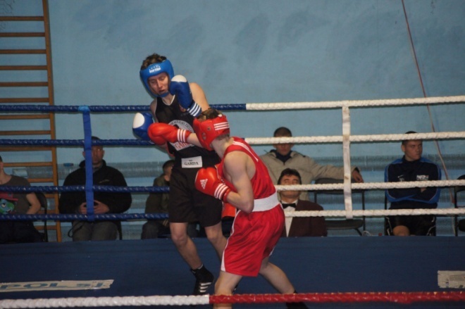 Eliminacje Mistrzostw Polski Juniorów w Boksie [25.02.2012] - zdjęcie #36 - eOstroleka.pl
