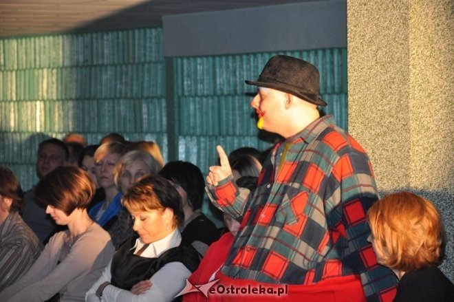 Rodzice obejrzeli spektakl Śmiej się pajacu [29 II 2012] - zdjęcie #19 - eOstroleka.pl