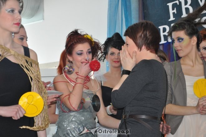 IV Międzyszkolny Festiwal Fryzjerstwa Artystycznego w ZSZ nr 2 [29.II.2012] - zdjęcie #7 - eOstroleka.pl