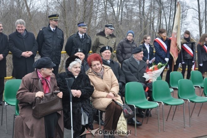 Obchody Narodowego Dnia Pamięci Żołnierzy Wyklętych w Ostrołęce [1 III 2012] - zdjęcie #22 - eOstroleka.pl