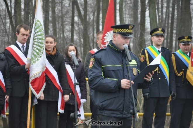 Obchody Narodowego Dnia Pamięci Żołnierzy Wyklętych w Ostrołęce [1 III 2012] - zdjęcie #20 - eOstroleka.pl