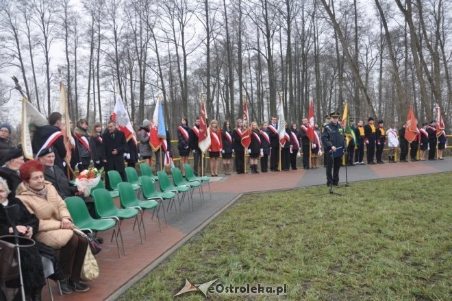 Obchody Narodowego Dnia Pamięci Żołnierzy Wyklętych w Ostrołęce [1 III 2012] - zdjęcie #19 - eOstroleka.pl