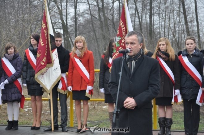 Obchody Narodowego Dnia Pamięci Żołnierzy Wyklętych w Ostrołęce [1 III 2012] - zdjęcie #15 - eOstroleka.pl