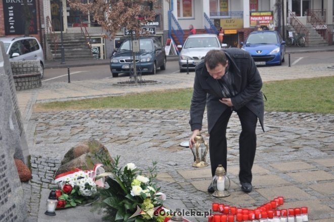 Ostrołęczanie oddali hołd żołnierzom wyklętym [1.III.2012] - zdjęcie #20 - eOstroleka.pl