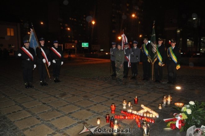Ostrołęczanie oddali hołd żołnierzom wyklętym [1.III.2012] - zdjęcie #14 - eOstroleka.pl