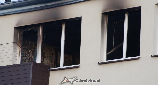 Pożar w bloku przy ul. Sienkiewicza [03.03.2012] - zdjęcie #34 - eOstroleka.pl