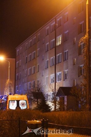 Pożar w bloku przy ul. Sienkiewicza [03.03.2012] - zdjęcie #15 - eOstroleka.pl