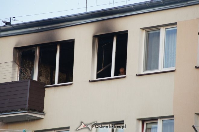 Pożar w bloku przy ul. Sienkiewicza [03.03.2012] - zdjęcie #33 - eOstroleka.pl