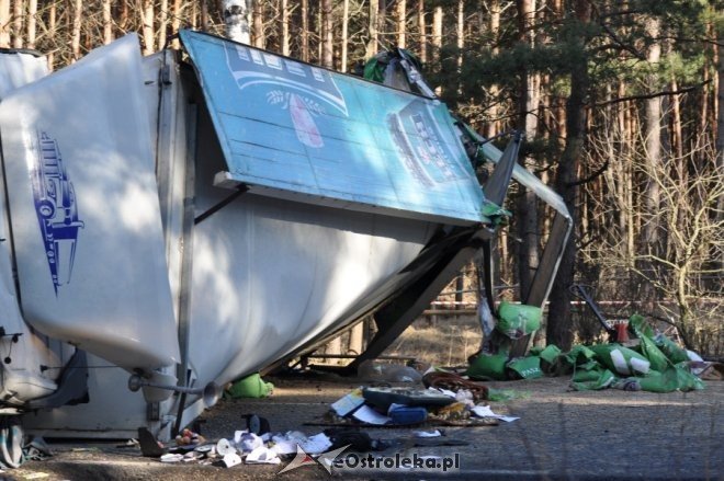 Droga DK 60: Tragiczny wypadek w miejscowości Czarnowo na trasie Różan - Ostrów Maz. 1 osoba nie żyje [5 III 2012] - zdjęcie #15 - eOstroleka.pl