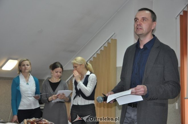 Dwa konkursy jezykowe dla uczniów szkół średnich odbyły się w Zespole Kolegiów Nauczycielskich w Ostrołęce [6.III.2012] - zdjęcie #15 - eOstroleka.pl